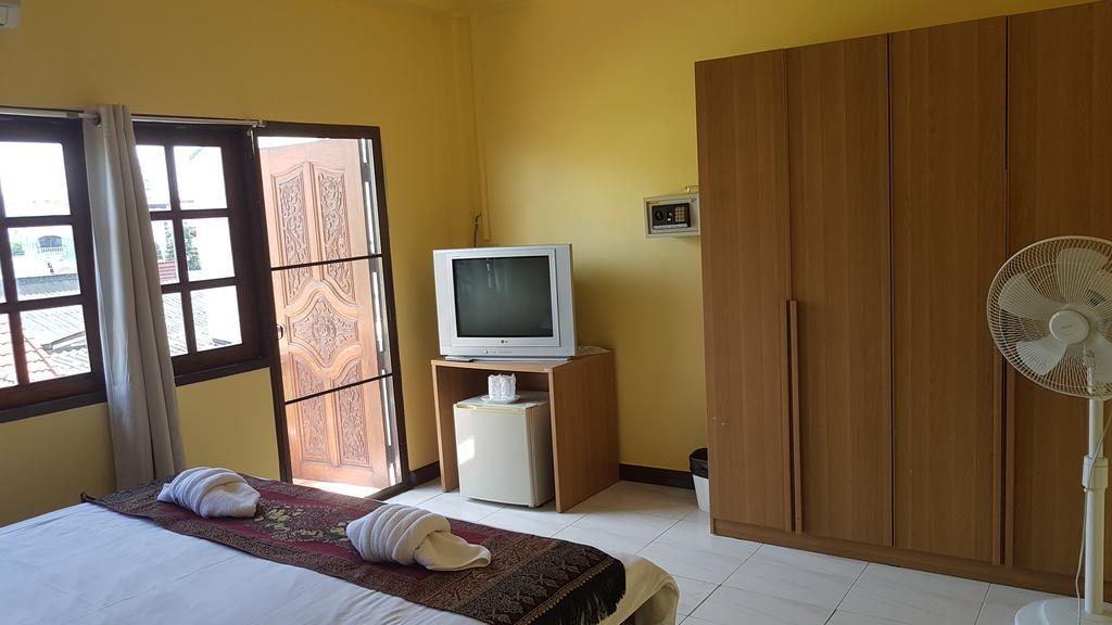 All Nations Guesthouse Hua Hin Esterno foto